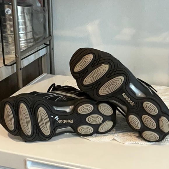 Reebok Women’s Athletic Sneakers Runrone Action Size 8.5 Black - Picture 5 of 7